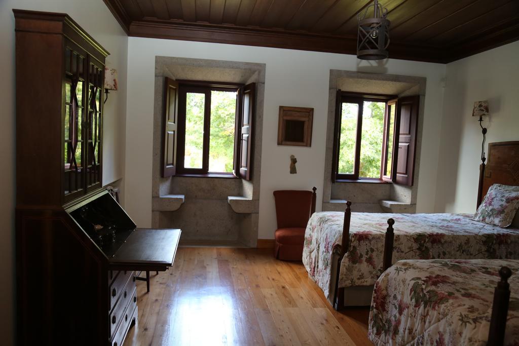 Quinta Dos Castanheiros Bed And Breakfast Ponte de Lima Phòng bức ảnh