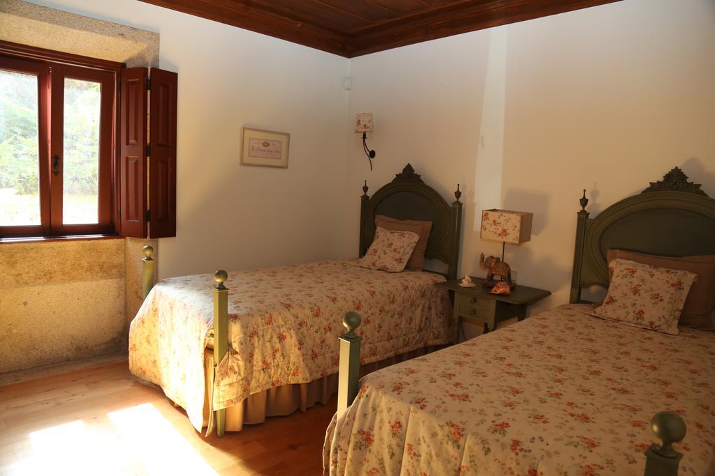 Quinta Dos Castanheiros Bed And Breakfast Ponte de Lima Phòng bức ảnh